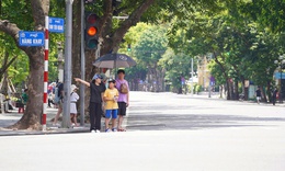 Miền Bắc nắng nóng trên 39 độ trước khi chuyển mưa dông