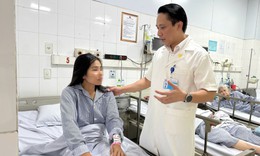 Cô gái 33 tuổi may mắn thoát nguy cơ đột quỵ nhờ phát hiện dấu hiệu bất thường
