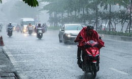 Mưa d&#244;ng k&#233;o d&#224;i từ miền Bắc v&#224;o Nam Bộ