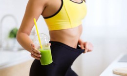 5 loại sinh tố gi&#250;p giảm mỡ bụng nhanh hơn gập bụng