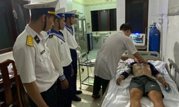 Bệnh x&#225; đảo Trường Sa cấp cứu ngư d&#226;n bị chấn thương cột sống, ph&#249; tủy cổ