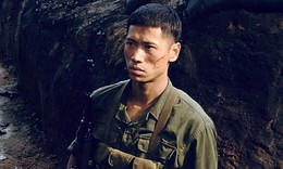 Ho&#224;ng Long - Sen của &#39;Mưa đỏ&#39; trở lại với vai diễn th&#250; vị trong &#39;C&#225;ch em 1 milimet&#39;