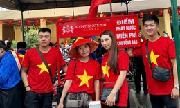 Những điểm phát nước, bánh ngọt miễn phí đã trở thành hình ảnh đẹp, ấm áp trong ngày 2/9 lịch sử