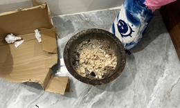 Hậu quả đau lòng từ thói quen đốt than sưởi ấm trong phòng kín