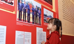 Triển lãm 'Từ Đại hội đến Đại hội' góp phần tái hiện chặng đường phát triển vẻ vang của Đảng