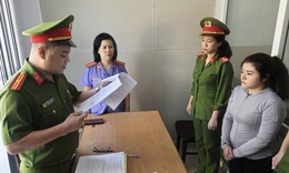 Chiếm đoạt hơn 470 triệu đồng tiền bán hàng, nữ quản lý cửa hàng bị khởi tố