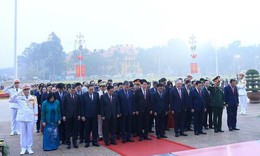 Lãnh đạo Đảng, Nhà nước, đại biểu dự Đại hội XIV vào Lăng viếng Chủ tịch Hồ Chí Minh