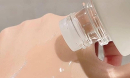 5 công thức nước hoa hồng tự chế đơn giản giúp da sáng mịn, khỏe mạnh tại nhà