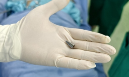  Đang ngồi học bỗng tím tái, bé trai 7 tuổi khiến bác sĩ hốt hoảng khi soi phế quản