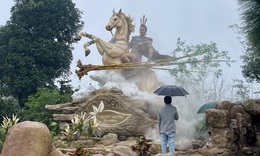 Cận cảnh bức tượng Thánh Gióng cưỡi thiên mã siêu thực gây 'sốt' cộng đồng mạng