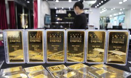 Giá vàng thế giới lập đỉnh, cảnh báo nguy cơ điều chỉnh giá