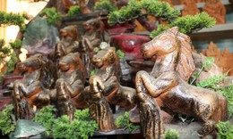 Độc đáo những linh vật ngựa đất nung chuẩn bị đón Tết Bính Ngọ 2026