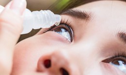 Làm gì khi mắc viêm kết mạc mùa xuân?