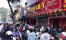 Giá vàng lao dốc sau khi lập đỉnh: Rủi ro gia tăng với đầu tư ngắn hạn