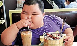 Cách kiểm soát cân nặng cho trẻ thừa cân, béo phì trong dịp Tết