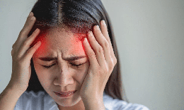 Dấu hiệu nhận biết chị em đang 'bốc hỏa'