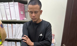 Phát hiện tài xế dương tính ma túy, tàng trữ pháo và hung khí