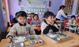 Xây dựng khẩu phần ăn cân đối cho trẻ em theo khuyến nghị dinh dưỡng