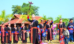 Quảng Ninh hỗ trợ 10 triệu đồng cho mỗi thôn, khu phố đón Tết Nguyên đán Bính Ngọ