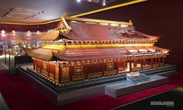 Cận cảnh mô hình phục dựng Điện Kính Thiên giữa Hoàng thành Thăng Long