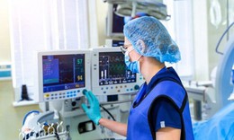 Chia sẻ dữ liệu, niêm yết và kê khai giá trực tuyến để quản lý chặt giá thiết bị y tế