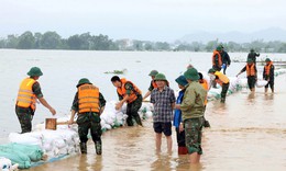 Xuất hiện các cụm mây dông tiếp tục gây mưa cho Trung Bộ, đề phòng sạt lở