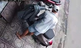 Trộm xe Vespa rồi thay biển số giả, đối tượng bị tóm nhờ thiết bị định vị