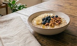 Người tập luyện nên chọn yến mạch, ngũ cốc hay trứng cho bữa sáng?