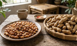 Ăn lạc tốt nhưng 3 nhóm người nên tránh hoặc hạn chế
