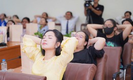 Phụ nữ không cần mạnh mẽ một mình để có một thai kỳ hạnh phúc