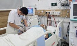 BV Bạch Mai hội chẩn toàn viện cứu 7 nạn nhân ngộ độc khí clo