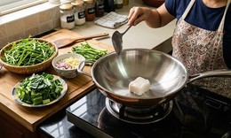 Kiêng mỡ lợn có khiến da khô, kém mềm mại?