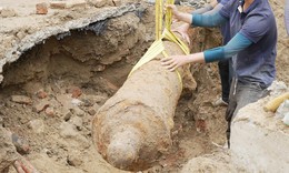 Phát hiện khẩu súng thần công dài gần 3 mét tại Thành Điện Hải