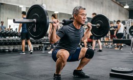 Tập squat bao lâu thì vòng đùi bắt đầu to lên?
