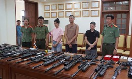 Đẩy mạnh phân quyền, đơn giản hoá thủ tục trong quản lý, sử dụng vũ khí, vật liệu nổ và công cụ hỗ trợ