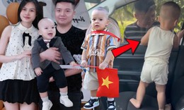 Bé trai 19 tháng tuổi mắc kẹt trong ô tô, hành động bất ngờ khiến cả nhà vỡ òa