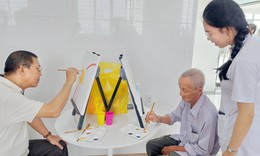 Đặt sức khỏe của người cao tuổi ở vị trí trung tâm