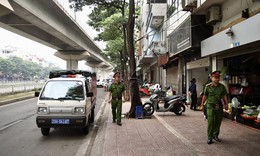 Công an phường Đống Đa chấn chỉnh trật tự đô thị tại phố Cầu Mới