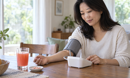 Đang uống thuốc huyết áp cần tránh/hạn chế loại nước trái cây nào?