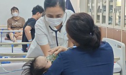 Nhân viên y tế chăm sóc trẻ sơ sinh hưởng phụ cấp ưu đãi nghề thế nào?