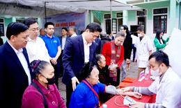 Nhịp cầu 65 năm Báo Sức khỏe và Đời sống: Từ trang báo đến mùa xuân trên rẻo cao