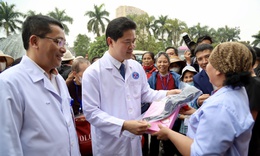 Chuyến xe yêu thương - món quà đặc biệt tặng người bệnh ung thư về quê đón Tết