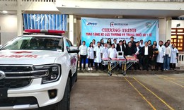 Những ngày giáp Tết, Mù Cang Chải tiếp nhận xe cứu thương