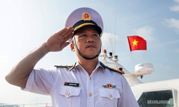 Tự hào cờ Tổ quốc tung bay nơi đầu sóng biển Tây Nam