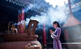 Ý nghĩa của việc đi lễ chùa đầu năm mới và những lưu ý mà bạn cần biết