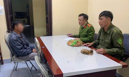 Đốt pháo nổ trái phép trong đêm Giao thừa, người đàn ông bị lập hồ sơ xử phạt