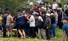 Vụ 7 người gặp nạn trên sông Gianh: 4 người trong một gia đình mãi ra đi