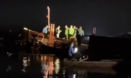 6 người mất tích sau vụ lật tàu chở khách trên hồ Thác Bà