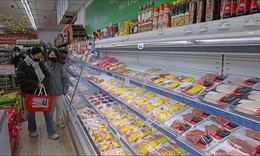 Người dân duy trì mua sắm, chi tiêu tiết kiệm trong dịp Tết Nguyên đán