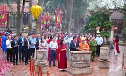 Dâng hương, khai hội mùa Xuân Côn Sơn - Kiếp Bạc